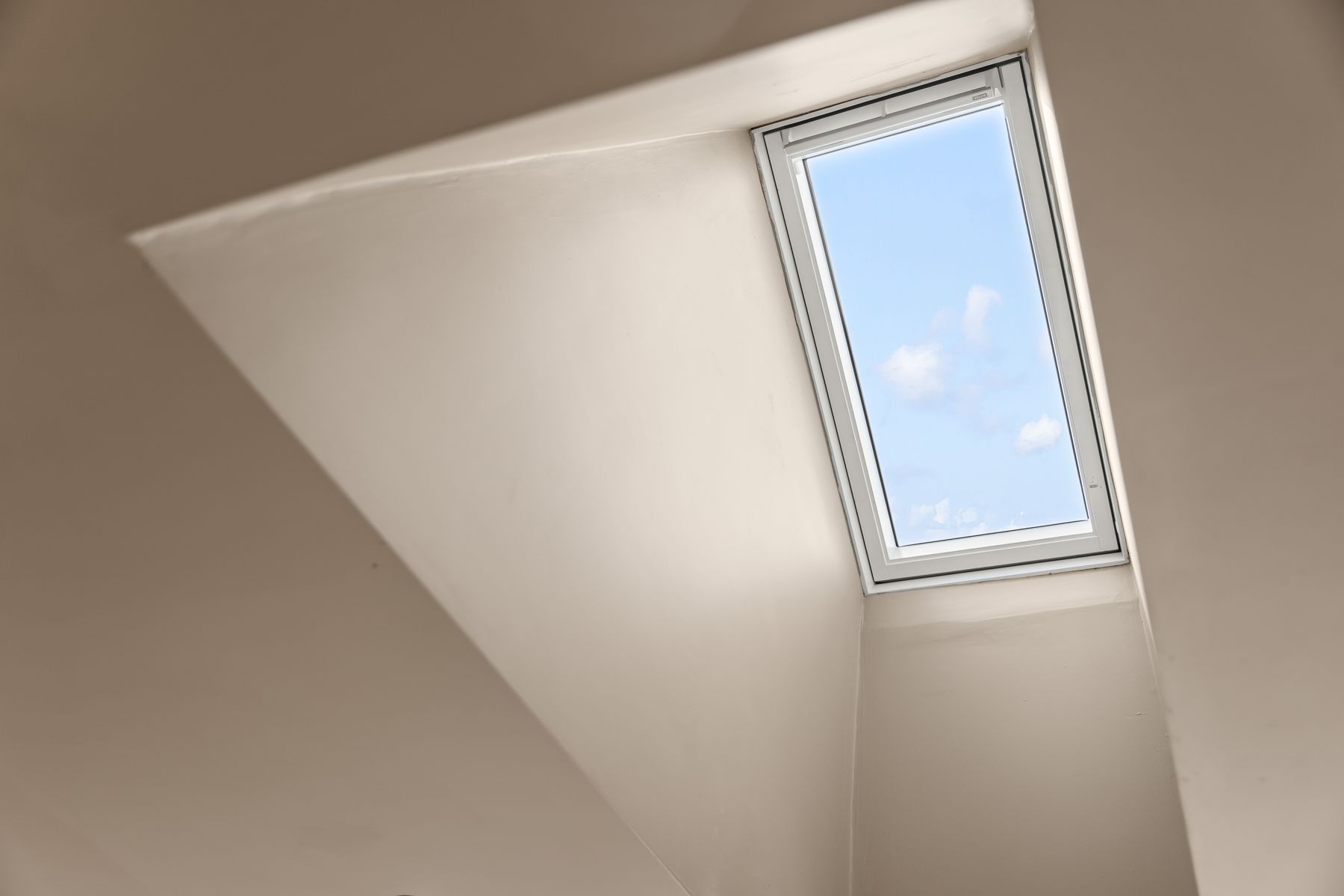 Vaulted skylight